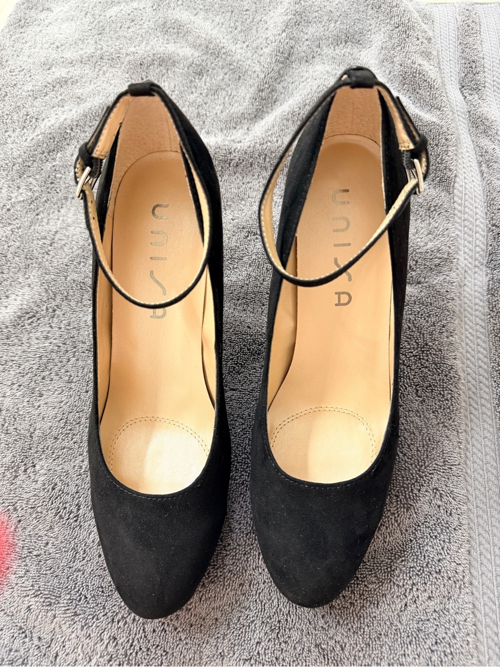 Unisa Black Suede Platform Stiletto Pumps NWOT